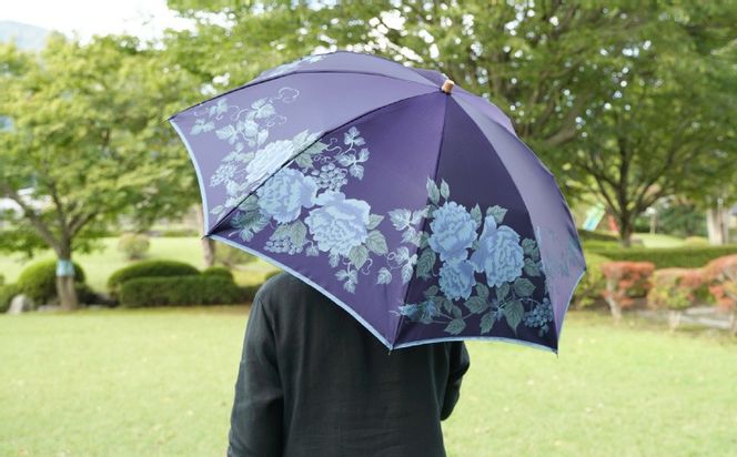 CB086　【槙田商店】晴雨兼用折りたたみ傘　絵おり　バラとぶどう　ネイビー｜送料無料 槙田商店 傘 雨傘 おしゃれ レディース 贈答 プレゼント ギフト 母の日 誕生日 日本製 女性 長傘 晴雨兼用 ブランド 高品質 婦人用 日傘 UV加工