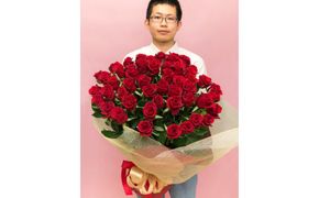 赤バラの花束 50本「いつまでもつづく、恒久の愛」| 花 花束 バラ 50本 記念 サプライズ ギフト プレゼント 神奈川県 小田原市  142069_BN019