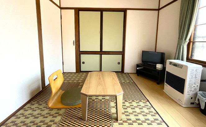 ゲストハウス松よし ご宿泊券 エコノミーシングルルーム 1泊1部屋1名様 宿泊チケット 一人旅 一人旅行 一人部屋 和 モダン 無人ゲストハウス 料理ができる オープンキッチン 喫煙ルーム トイレ シャワールーム 