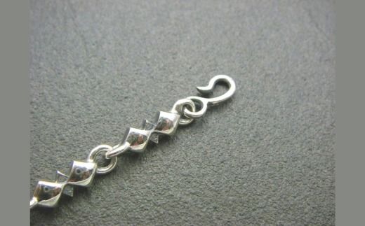 Layers dagger bracelet