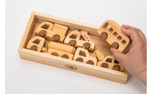 木のおもちゃ セット はたらく自動車 飛行場 2種 セット木製 木 おもちゃ 知育玩具 赤ちゃん ベビー 男の子 女の子 ギフト プレゼント 贈り物 贈答 お祝い 出産祝い 誕生日祝い 日本製 手作り てづくり 受注生産品 山のくじら舎 ヒノキ 木箱 片づけ 習慣 御祝 ヒノキ スギ 高知県 安芸市