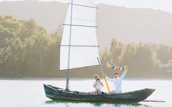 絶景!塩屋湾でサバニクルーズフォトチケット 沖縄 おきなわ フォト 前撮り 花嫁 記念日 ウェディング ウエディング 結婚記念日 プロポーズ 恋人 妻 お祝い 告白 写真 記念 チケット 国内挙式 券 国内