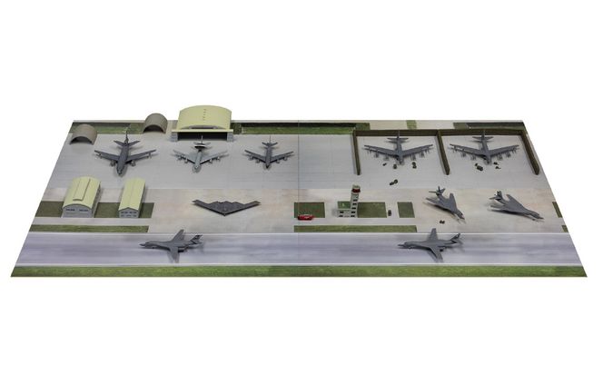 【SPS37】 1/700 アメリカ空軍アンダーセン基地（グアム・2000年代） 【kw0168-0039】