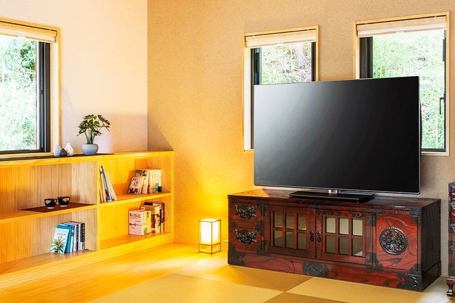 仙台箪笥 四.五尺テレビボード 拭き漆塗り (申込書返送後、1ヶ月～6ヶ月程度でお届け) 欅産業 職人 おすすめ 船箪笥 [インテリア タンス 収納 家具 和 モダン 高級 和箪笥 小箪笥 伝統 工芸品 仏壇 仏具 神具 飾り棚 欅 漆塗 彫金 金具 装飾 仙台箪笥 船箪笥 舟箪笥 宮城 利府 欅産業]|06_kyk-140301