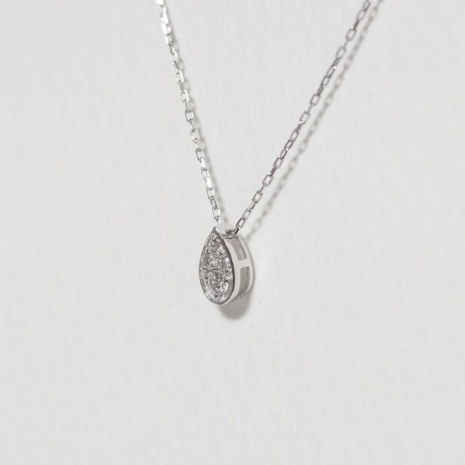 プラチナ 0.06ct しずくダイヤモンドペンダント　BQ-228