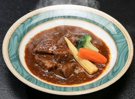 【3ヶ月定期便】常陸牛 贅沢コース（ハンバーグ、ローストビーフ、ビーフシチュー） 牛肉 和牛 惣菜 小分け 冷凍 K1720