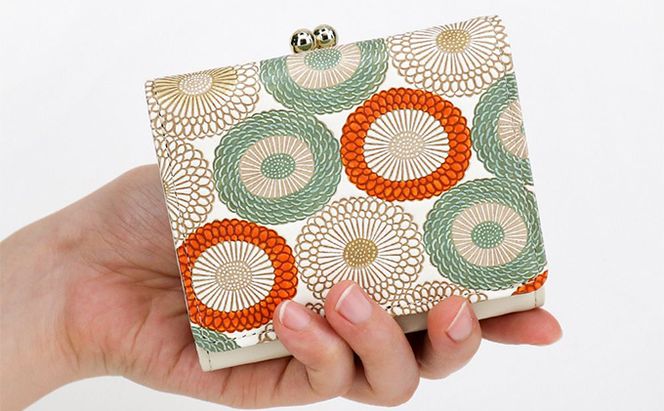 【文庫屋大関】三つ折りミニ財布　笠菊（若草）【皮革工芸品】 ファッション 小物 民芸品 お札 カード 小銭 手のひらサイズ コンパクト 厄除け 牛革 手作り 大人可愛い 