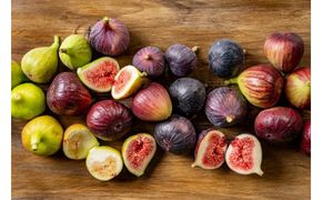 1004.冷凍いちじく（皮付き）1kg 313726_AY018