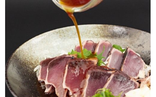 【高知県産ゆず果汁使用】にんにく入り自家製ぽん酢 5本セット 270ml×5本 ゆずポン酢 柚子ポン酢 ゆず果汁 調味料 鍋物 湯豆腐 焼き魚 揚げ物 サラダ かつおのタタキ なすのタタキ 冷奴 高知名物 四国 特産品 自家製 手作り ギフト 贈り物 お取り寄せ 安芸市 高知県