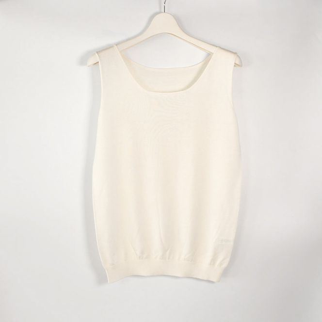 【伊と幸】《白生地の老舗が贈る》姫＋ウォッシャブル シルクニット タンクトップ(Mサイズ・ホワイト)｜京都 人気 インナー 肌着［ 京都 老舗 絹 ファッション レディース 人気 おすすめ ギフト お取り寄せ 通販 送料無料 ふるさと納税 ］ 261009_B-AZ44