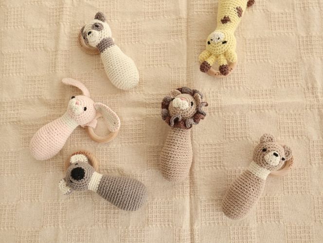 HOPPL　手編みのおもちゃＡmｉｍａｌｓ（ラトルタイプ）