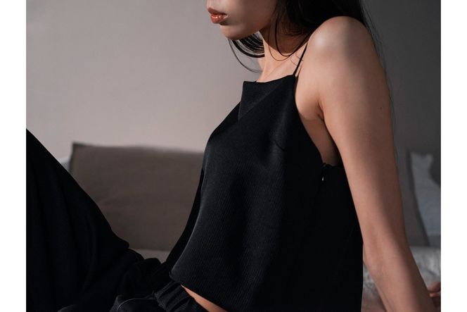 シルクサテンキャミトップス（黒） ふるさと納税 キャミトップス キャミソール トップス シルク 高品質 丹後ちりめん インナー ファッション　TH00007