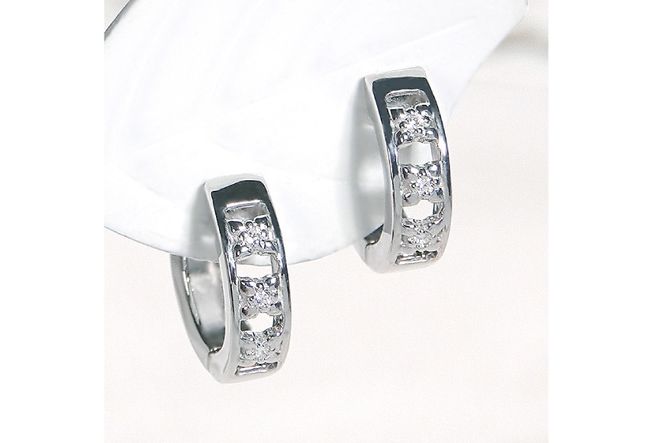 ピアス プラチナ PT900 ダイヤモンド 0.03ct フープピアス 【f220-pt】 [オーダーメイドジュエリーメイ 山梨県 韮崎市 20745078] ジュエリー アクセサリー 両耳 抜け感 太め ダイヤピアス