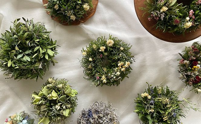 こだわりを紡いだドライフラワー リース（大） インテリア 雑貨 壁掛け 植物 お花 おしゃれ 玄関 リビング ドア 店舗 お店 飾り お花のリース 