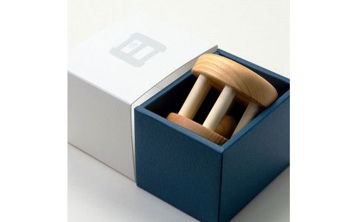 【CF-R7hbk】YKS011　山のくじら舎 コロコロ 木製 巾着付き かわいい 赤ちゃん ベビー 幼児 0歳から 玩具 おもちゃ ギフト 包装 ラッピング プレゼント 贈り物 贈答 出産祝い 誕生日祝い のし 熨斗対応 高知県産