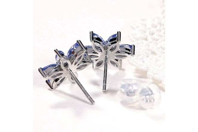 ピアス プラチナ PT900 タンザナイト マーキス 花 ダイヤモンド 0.06ct【 f306-ta-pt 】 [オーダーメイドジュエリーメイ 山梨県 韮崎市 20745626] スタッドピアス 大人ジュエリー フラワーモチーフ カラーストーン 誕生石 Wロックキャッチ付き ジュエリー