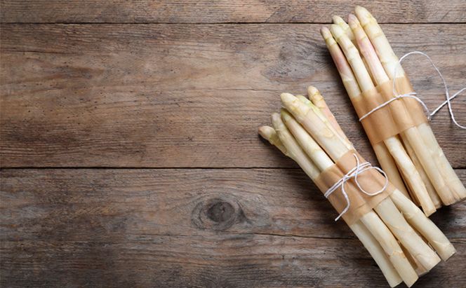 【2026年春発送】訳あり ホワイト アスパラ サイズ混合 【1kg】65本前後 富良野産 アスパラガス 大容量