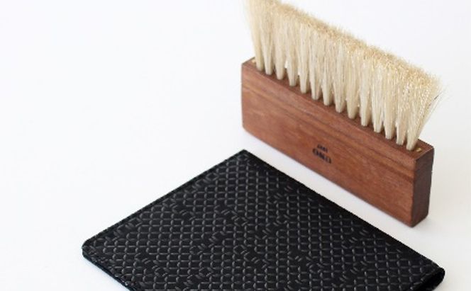 STAND BRUSH ／ 携帯用ケースつき　印伝・黒　紫　赤 ブラシ 卓上ブラシ 洋服ブラシ 馬毛 工芸品 日本製 墨田区 東京