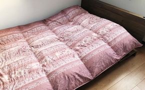 【夏用 重量約0.6kg】高級羽毛掛け布団（ハンガリー産ホワイトグースダウン）1枚（色：赤系）