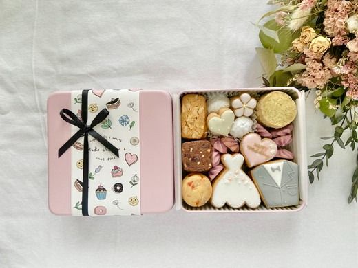 【studio chaleur+】ウェディングクッキー缶 |クッキー クッキー缶 クッキーボックス クッキーBOX cookie お菓子 缶 詰め合わせ アソート スイーツ 洋菓子 結婚祝い お祝い ギフト プレゼント 贈り物 贈答 人気 おしゃれ 可愛い 岐阜県 瑞穂市