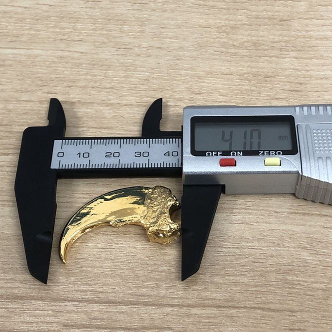 熊の爪のフィギュア　置物　オブジェ　インテリア　24金　K24