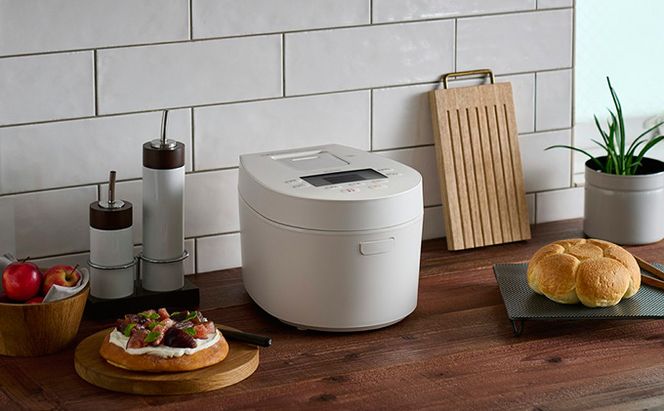 アイリスオーヤマ 炊飯器 3合 RC-IL30-W ホワイト IHジャー IH炊飯器 IH 炊飯ジャー IH炊飯ジャー 銘柄炊き 低温調理 パン ケーキ 炊飯 白米 米 早炊き 保温 新生活 調理家電 電化製品 家電 宮城 宮城県 大河原 大河原町
