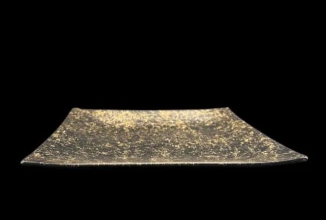 波スクエアプレート L 乱糸(マット仕上げ)漆黒［NF125］ 303446_CU90038VC04