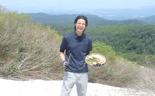 FYN6-572 ≪2027年先行予約≫山形県産 天然 月山筍 1kg(15~20本) 2027年5月下旬から順次発送 山菜 さんさい 筍 たけのこ 細筍 野菜 贈答 贈り物 ギフト プレゼント 自宅 家庭 期間限定 数量限定 山形県 西川町 月山