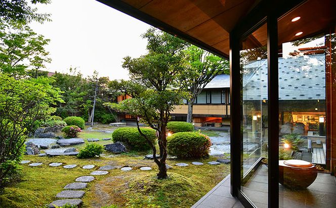 【能登半島地震復興支援】辰口温泉旅亭萬葉「露天風呂付メゾネットタイプ」ペアー宿泊券 旅行 チケット 