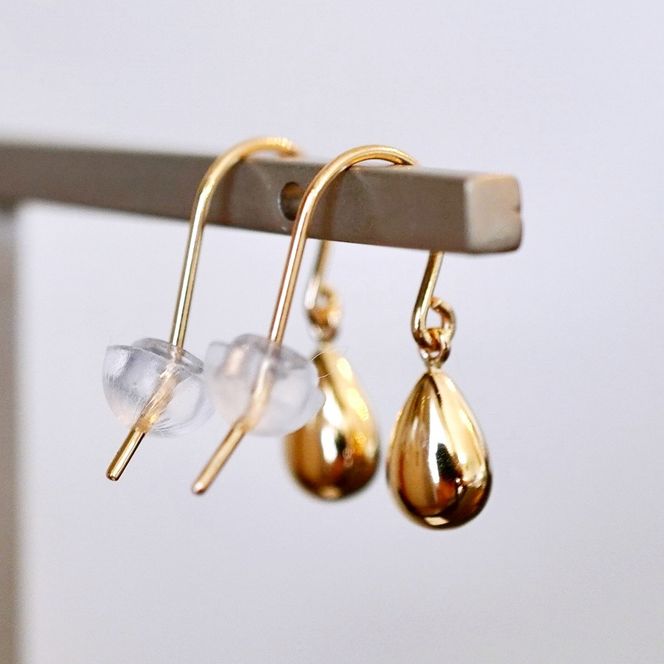 K18(18金) イエローゴールド 地金 雫 ピアス ティアドロップ ツユ形 フックタイプ シンプル 保証書付 KO-0067 242-028-a