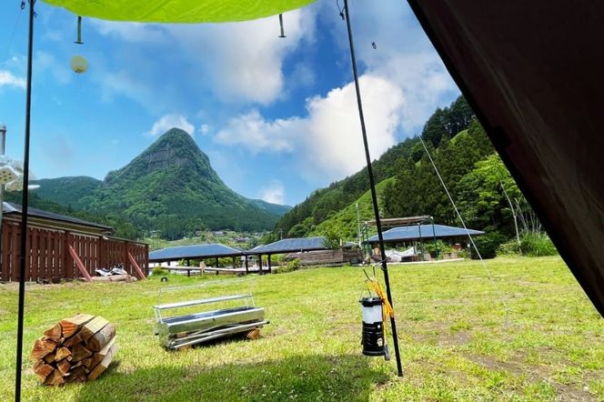 リバーサイドでソロキャンプ 民宿2・7テントサイト1エリアソロキャンプご利用宿泊券 /// キャンプ テントサイト ソロキャンプ