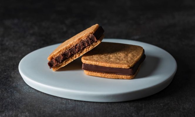 【スイーツ】チョコレートサンド6個入（バニラ、四日市抹茶、ビター）-[G359]