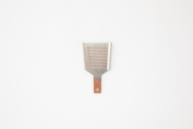 【京都 食道具竹上】 銅のおろし金 ミニ （ワサビ、ショウガ用）食道具竹上 おろしがね グレーター 薬味用おろし金 純銅製 銅 コンパクト わさび ショウガ 日本製 キッチン用品 キッチン 雑貨 日用品 