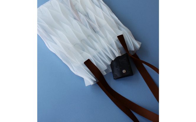 香川産プリーツバッグ・ヘリンボーン・ラージ［ ブロンズ １点］軽やかで上品な透け感のあるショルダーバッグ 372013_LJ011VC01