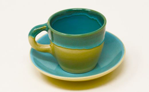 【琉球太田焼窯元】魚紋カップ＆ソーサー＜1客＞