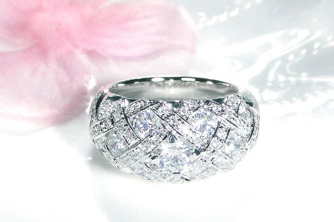 Pt950 ダイヤモンド リング Gカラー VS2 VG【2.9ct】【中央宝石研究所ソーティング付】 CSR0364-pt SWAV076