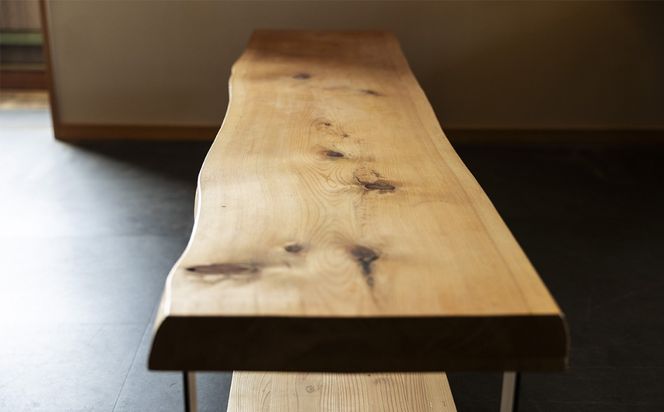 徳川御三家紀州藩の伝統を受け継ぐ三重県 尾鷲（オワセ）ヒノキ使用 BROOK 一枚板オーディオボード 長さ1,000×奥行350×高さ約400㎜　【家具 インテリア オーディオボード テレビ台 リビング 木製 伊勢 おすすめ ブランド メーカー オーダーメイド 手作り おしゃれ 木 ダイニング 家族 一人暮らし 脚 新生活 引越し 椅子 イス ブルック 三重県 四日市市 ふるさと納税】