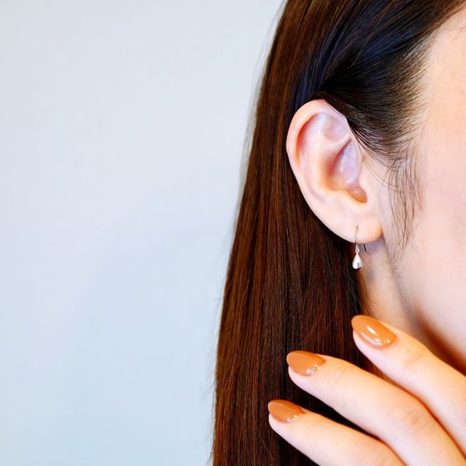 K18WG(18金) ホワイトゴールド 地金 雫 ピアス ティアドロップ ツユ形 フックタイプ シンプル 保証書付 KO-0067 242-028-b