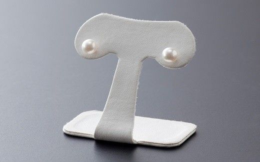 8.0mmアコヤ真珠直付けピアス(K14WG) H-285