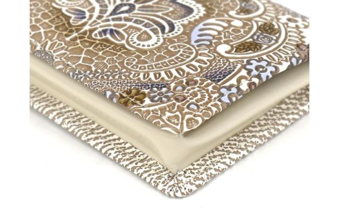 【文庫屋大関】箱まち小銭入れ アンティークレース〈ビオラ〉【皮革工芸品】 革製品 工芸品 民芸品 牛革 財布 小銭入れ 小物入れ お祝い ギフト プレゼント 墨田区 東京都