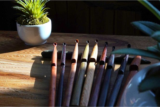 木製耳かき 紫檀（シタン）材 ［195S25］ 紫檀 シタン材 木製 耳かき 安定 グリップ感 優しい形状 体に優しい スプーン形状 刺激を軽減 肌触り 防虫 防腐 耐朽性 愛知県 小牧市 送料無料