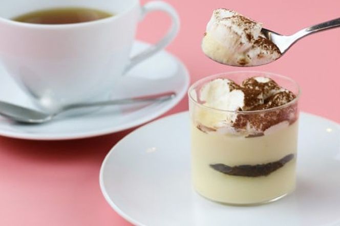 ＜低糖質・小麦粉不使用＞口の中でとろけるスイーツセット [Sweets cafe SEIKADO 宮崎県 日向市 452060815] 菓子 お菓子 スイーツ レアチーズケーキ ロールケーキ ティラミス