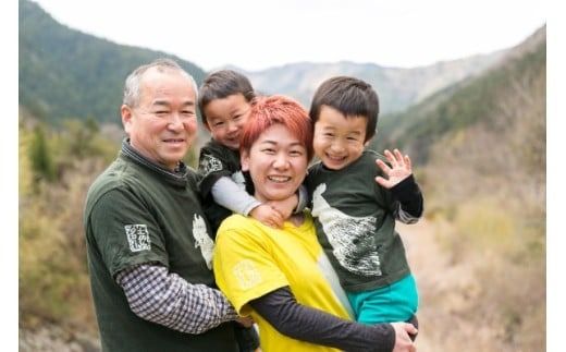 鍋 土佐ジロー 地鶏 高知 ご当地鍋 土佐ジロー 鍋堪能セット【冷凍】 幻の地鶏 美味しんぼ 青空レストラン はたやま夢楽 水炊き カット肉 200g×3 つみれ 6個×3 がらスープ 600g×3 セット 冬 グルメ テレビ 漫画 メディア紹介 名人 家庭 調理 味わい 繊細 鶏肉 安芸市 高知県