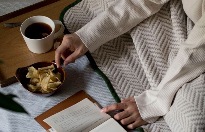 G2610 【スピード発送】マットマグカップ ペアセット マットホワイト/マットブラウン【コップ 食器 食洗器 食洗機 電子レンジ ギフト 贈り物】