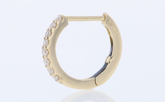 J098 アルカンシェル K18YGダイヤピアス（計 0.20ct）