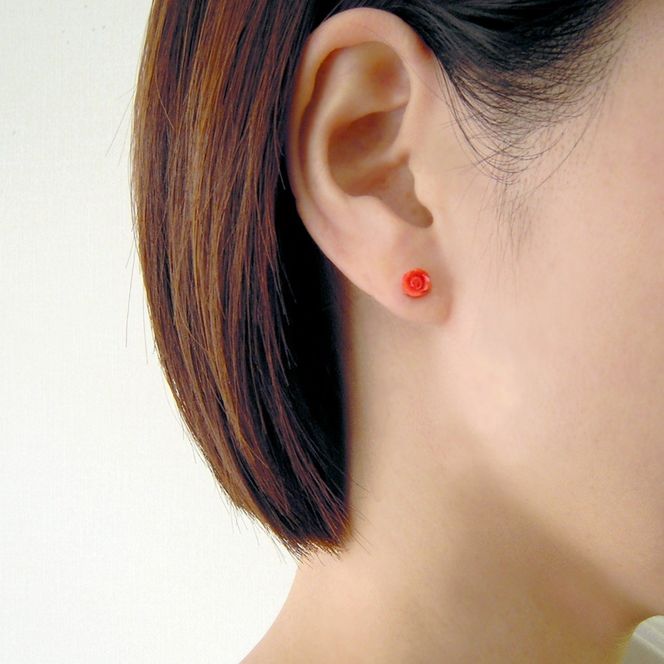 珊瑚 血赤珊瑚 ミニバラ ピアス K10イエローゴールド 天然サンゴ 一点物 アクセアクセサリー 厄除け お守り クリスマス バレンタイン 誕生日プレゼント 記念日 ホワイトデー ジュエリー 大人可愛い ギフト さんご サンゴ 高知県室戸市