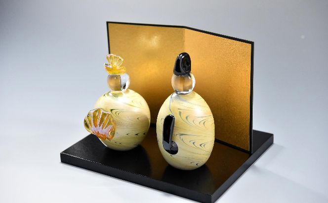 お内裏様とお雛様　-雅飾-〈ガラス プレゼント ひな祭り 雛人形 ひなまつり ひな人形 女の子 桃の節句 孫 かわいい インテリア 置物 玄関  コンパクト 工芸品〉 