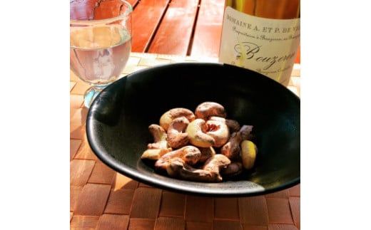 【CF-R7hbk】うす皮付カシューナッツロースト430g×2袋 860g 860グラム 薄皮 皮付き ロースト 塩味 有塩 チャック付き お菓子 おかし おやつ おつまみ 家飲み 宅飲み 香ばしい 美味しい おいしい 保存食