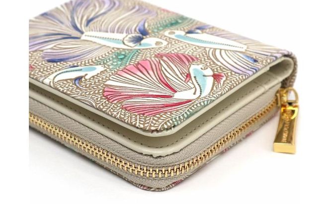 【文庫屋大関】二つ折りファスナーミニ財布 ラビリンスフィッシュ＜パープル＞【皮革工芸品】財布 二つ折り 小物 お札 カード 小銭 コンパクト 牛革 手作り 日本製 墨田区 東京都