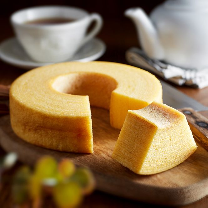 (コウノトリ育むお米使用)米粉バウムクーヘン（H6cm） 2個